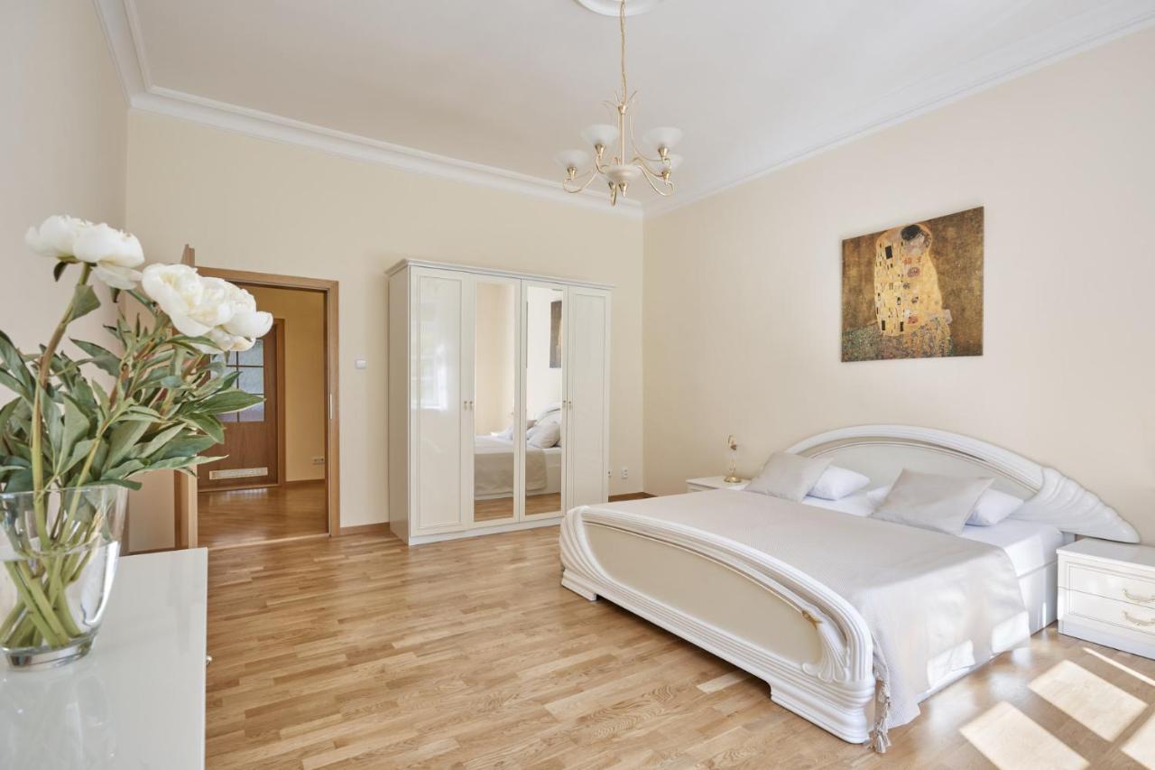 Villa Deluxe Apartments Karlovy Vary Esterno foto